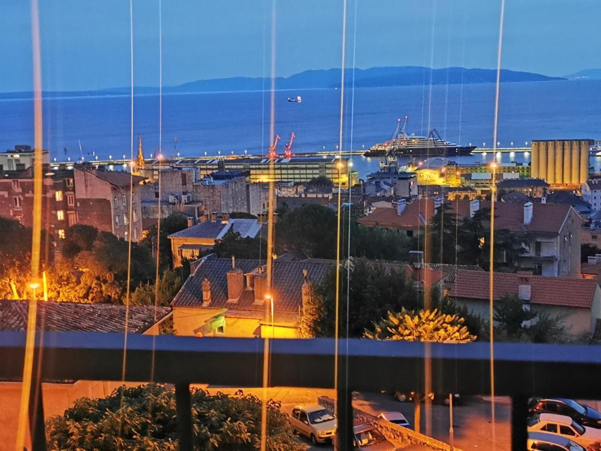 Apartamento Leelee Rijeka Exterior foto